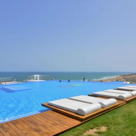 Infinity View Penthouses By Nras דירה