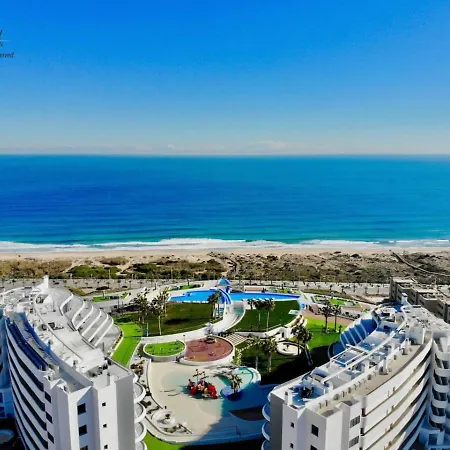 Infinity View Penthouses By Nras * 아레날레스 델 솔