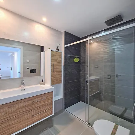 Infinity View Penthouses By Nras Apartment Arenales del Sol